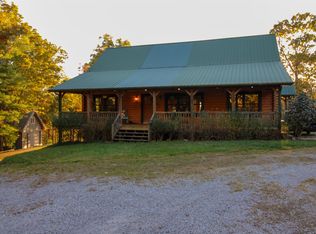 946 Meadow View Ln, Max Meadows, VA 24360