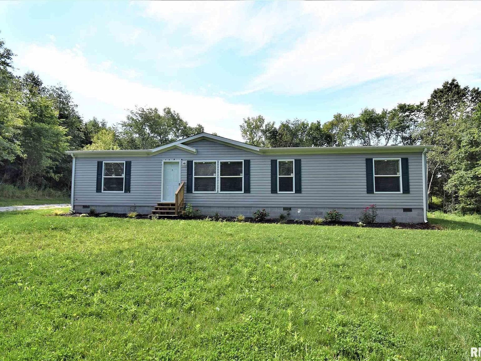 851 W Lincoln St, Dix, IL 62830 Zillow