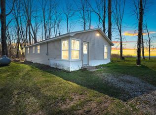 229 Bay Rd, Peshtigo, WI 54157