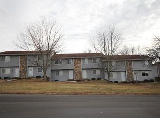 2204 Gascony Dr, Lake Saint Louis, MO 63367