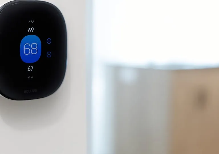 Smart thermostat