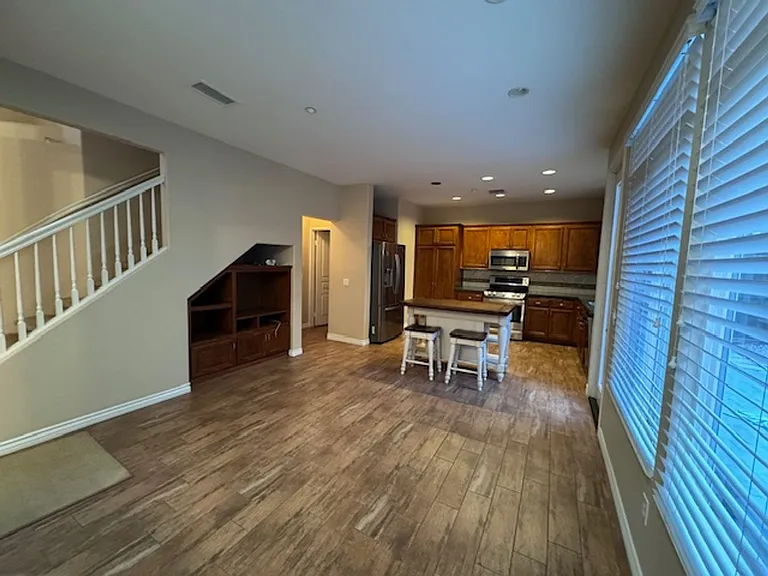 4764 Nielsen St — Photo 6