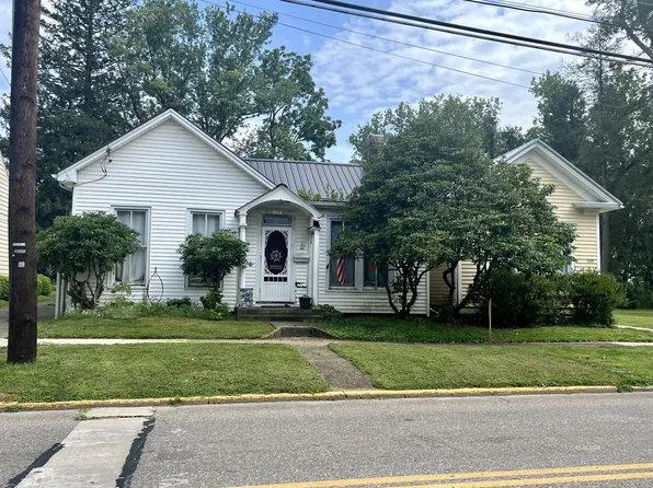 553 1st Ave, Gallipolis, OH 45631