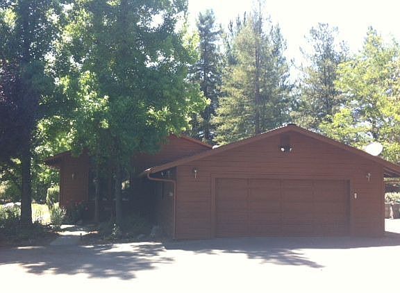 2nd image of 1120 Road M