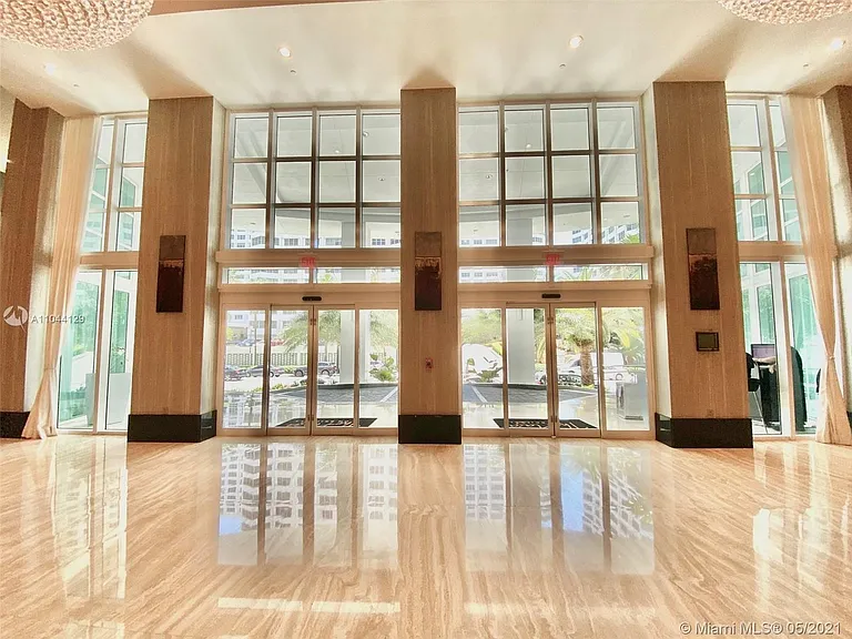 950 Brickell Bay Dr #4202 — Photo 11