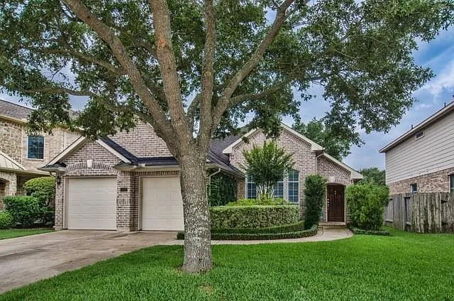 21427 Willow Glade Dr