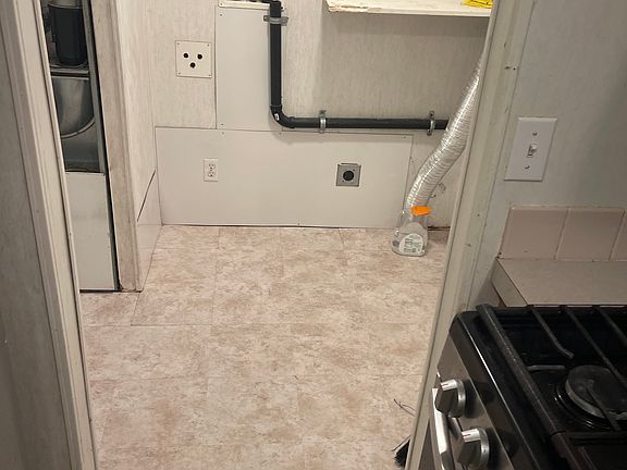 2nd image of 45804 W Valeria Ave