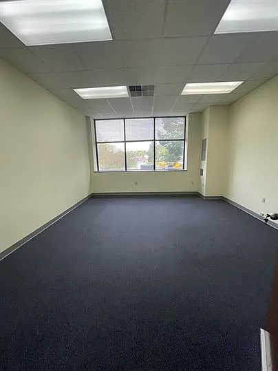 160 South Progress Avenue - 2B — Photo 2