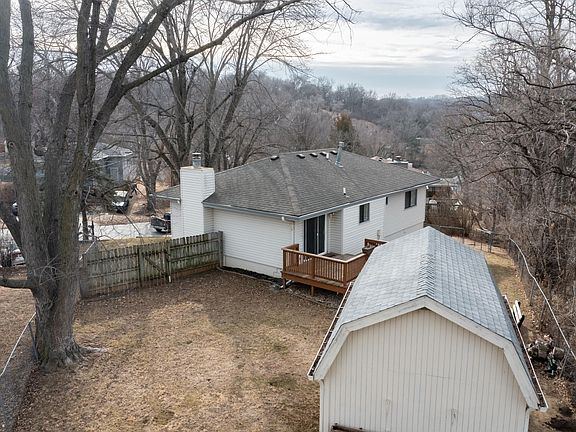 4th image of 8 Kimberly Dr