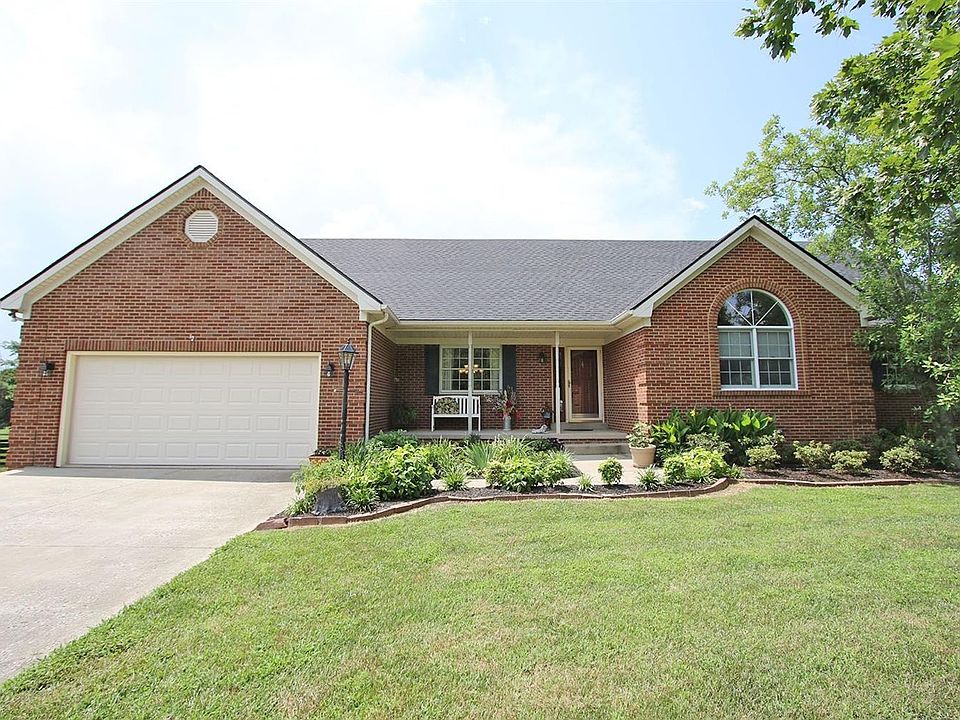1st image of 1079 Lakewood Cir