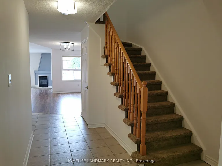 120 Kimono Cres — Photo 7