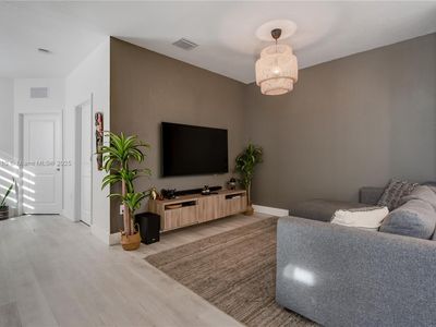 370 NE 214th St #370, Miami, FL, 33179