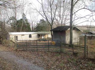 100 Wade Ln, Scottsville, KY 42164