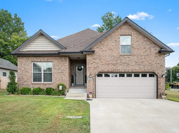 329 Chase Dr, Clarksville, TN 37043