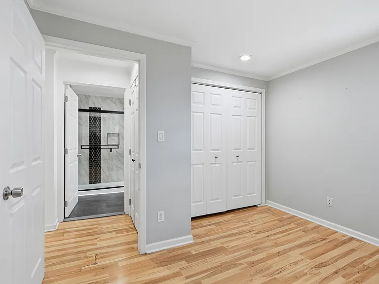 302 Yerkes St — Photo 22