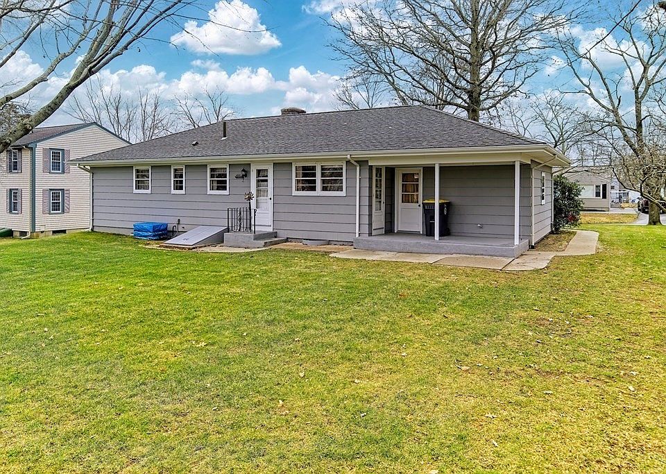 274 Kaufman Rd, Somerset, MA 02726 Zillow