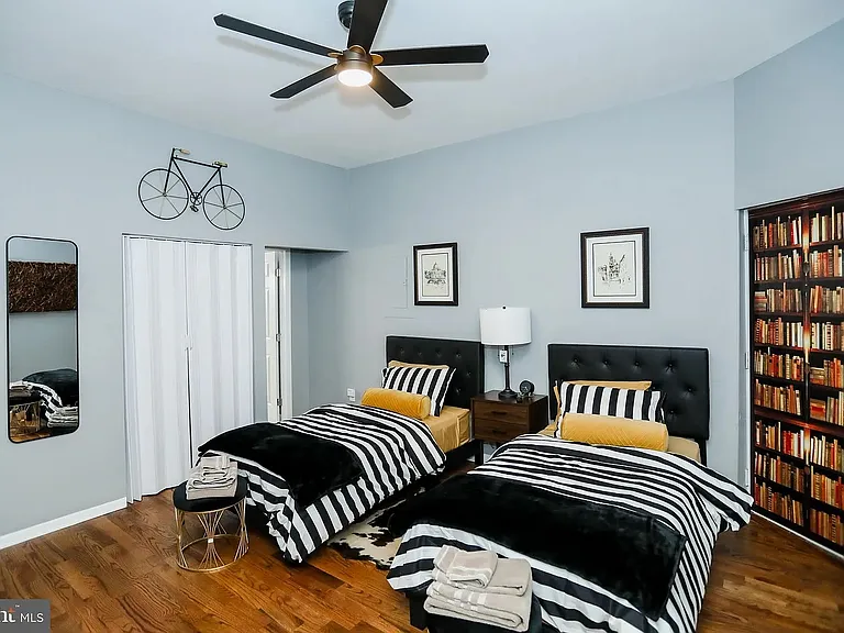 2111 Gough St #1 — Photo 7