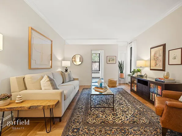 20 Plaza St E APT A8, Brooklyn, NY 11238