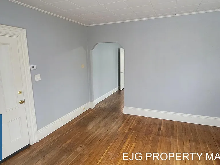 159 Orange St #2R — Photo 5