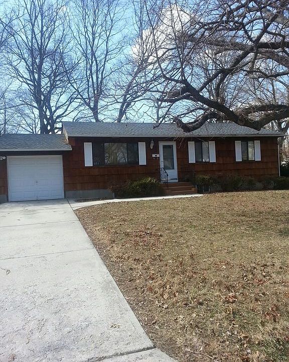 1st image of 2 Willow St
