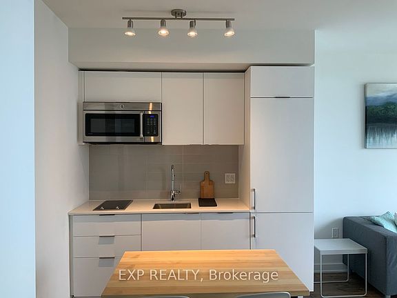 5th image of 27 Bathurst St #512