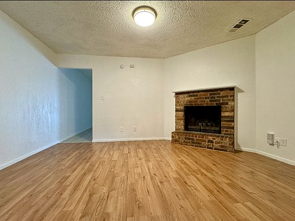 5th image of 2709 Cottonwood Ln