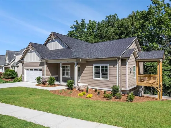 301 Retreat Way, Carrollton, GA 30116