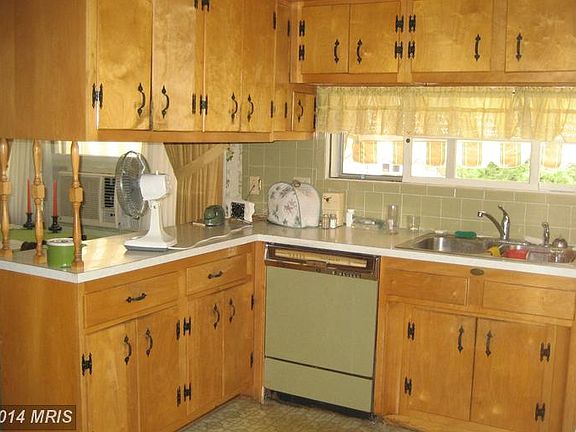 5th image of 1431 Hamilton Blvd