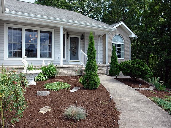 2nd image of 363 Snead Dr