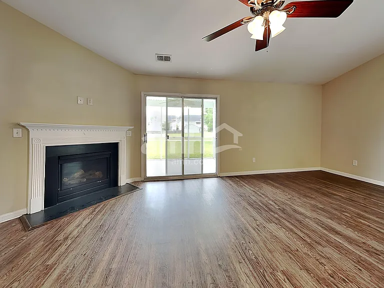 154 Decatur Dr — Photo 7