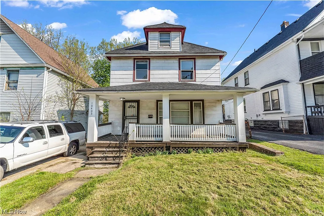 10403 Grandview Ave photo 1
