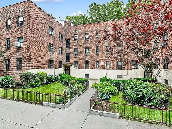 8867 Bay 16th St APT 1C, Brooklyn, NY 11214