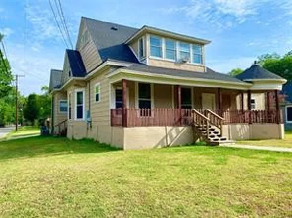 610 W 6th St, Bonham, TX 75418