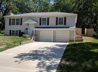 9149 Switzer Rd, Overland Park, KS 66212