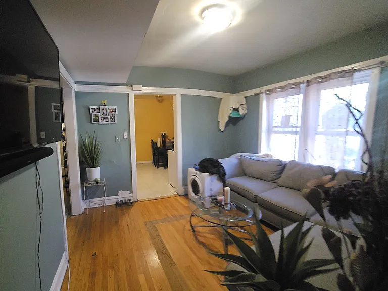 6456 N Hoyne Ave #2 — Photo 4