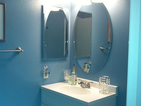 1/2 bath