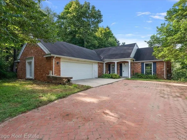509 Riverview, Lawrence, MI 49064