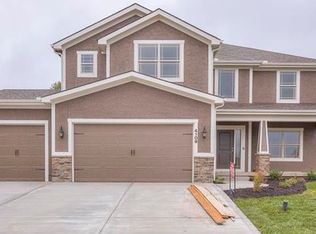 4109 SE Canter Dr, Lees Summit, MO 64082