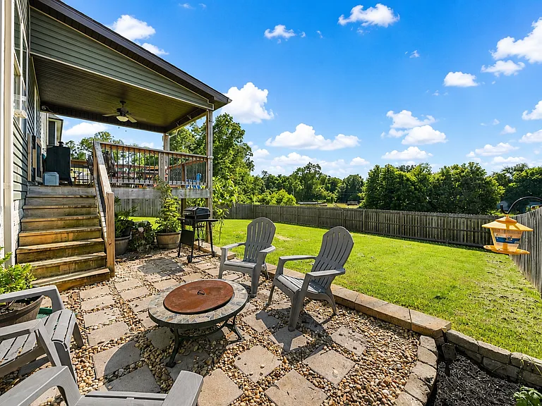 1328 Sussex Dr — Photo 29