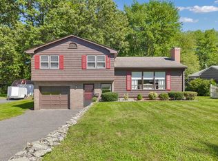 109 Pinecrest Dr, Springfield, MA 01118