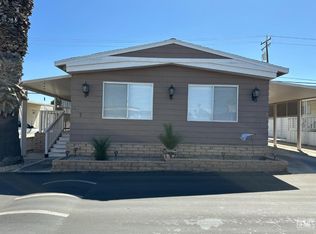 7 Tee Ln, Bakersfield, CA