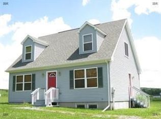 25 Hollister Rd, Freeville, NY 13068