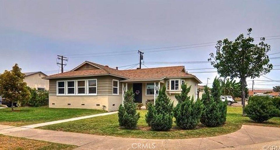 1st image of 2161 W Cerritos Ave