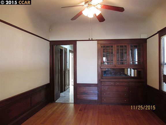 4th image of 2646 Clinton Ave
