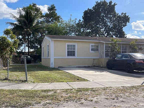 3rd image of 16045 NW 27th Pl