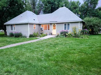 415 Holdrege Ave, Basin, WY, 82410