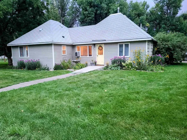 415 Holdrege Ave, Basin, WY 82410