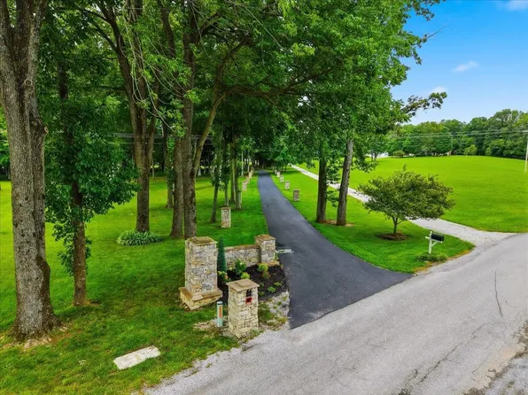 460 W G Talley Rd, Alvaton, KY 42122
