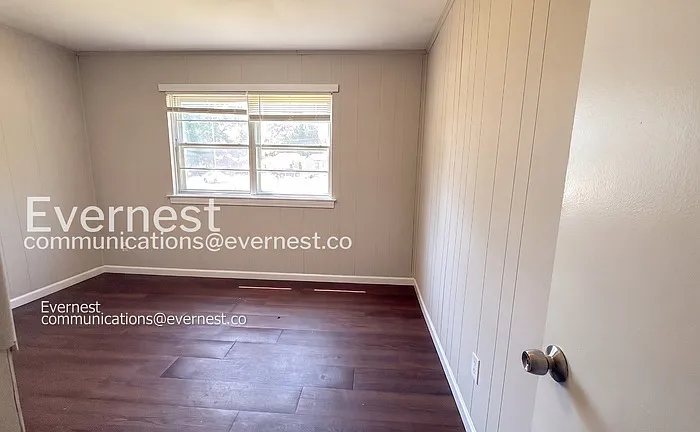 200 Woodward Dr — Photo 24