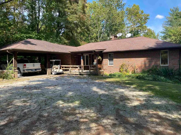 6153 E White Oak Ln, Winslow, IN 47598